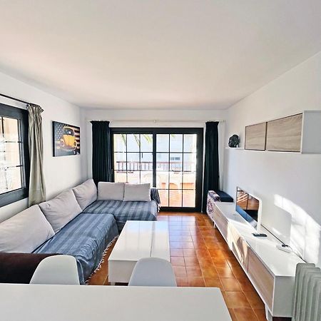 Apartamento En La Escala Con Piscina Y Parking Ля Эскала Экстерьер фото