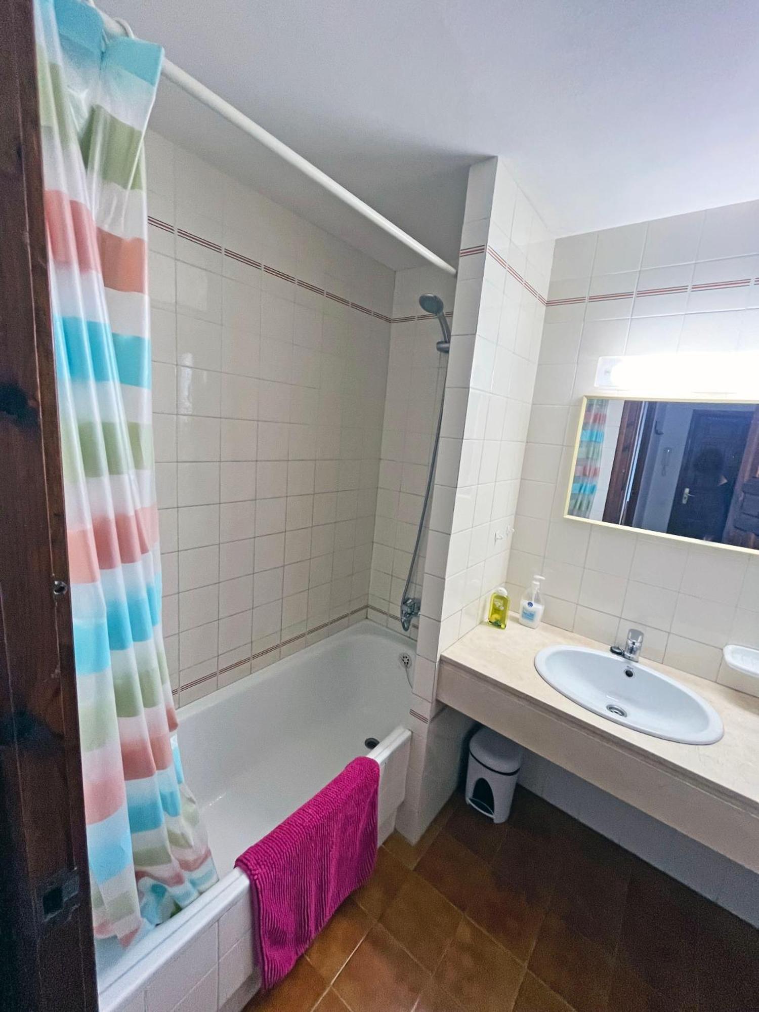 Apartamento En La Escala Con Piscina Y Parking Ля Эскала Экстерьер фото