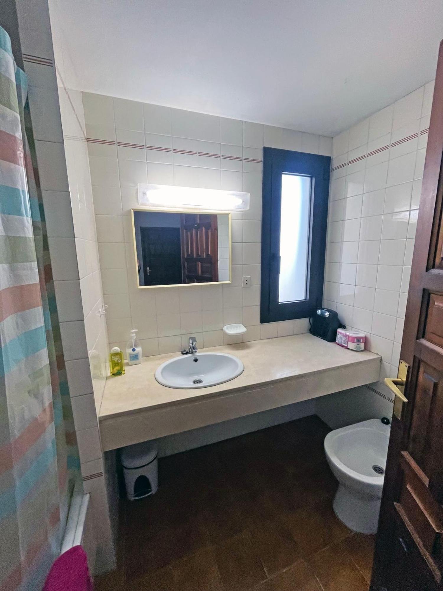 Apartamento En La Escala Con Piscina Y Parking Ля Эскала Экстерьер фото